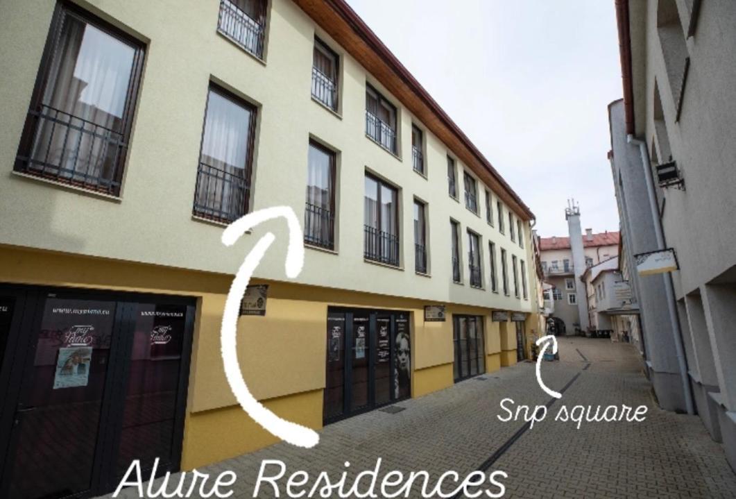 Alure Residences 10 - 24H Self Check-In & Private Parking Next To The Apartment Building Included, City Center Right On Snp Square In A Quiet Passage, New Building, Best Deal In Town 반스카비스트리카 외부 사진